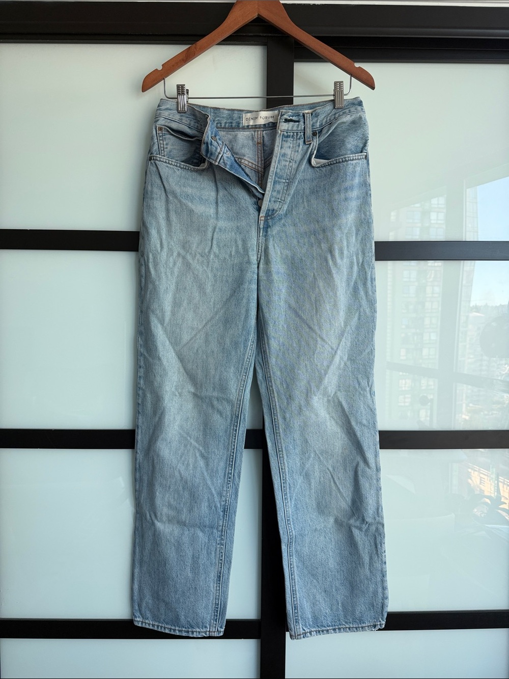Aritizia Denim Forum Straight Leg Jeans